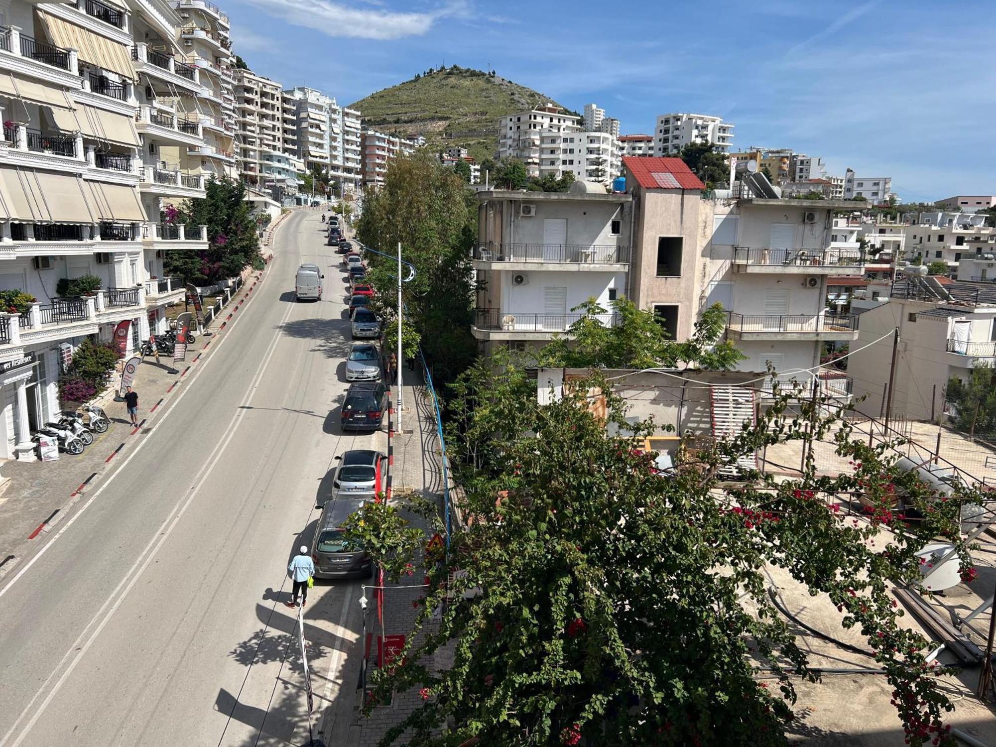 Tulipani Apartments Near Promenade Sarandë Esterno foto