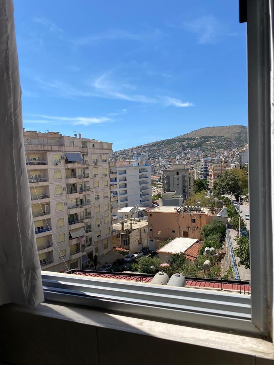 Tulipani Apartments Near Promenade Sarandë Esterno foto